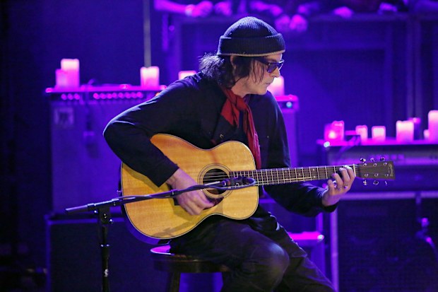 Musical guest David Roback of Mazzy Star performs "California" on Monday, November 25, 2013.