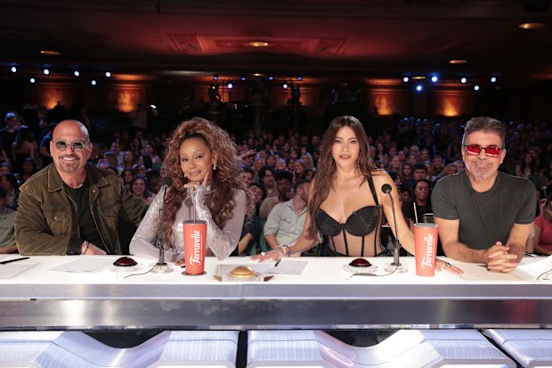 America's Got Talent host Howie Mandel lets rip at TV hosts over age ...