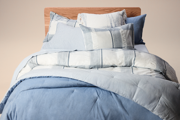 Target Blue Bedding sheet and duvet set. 