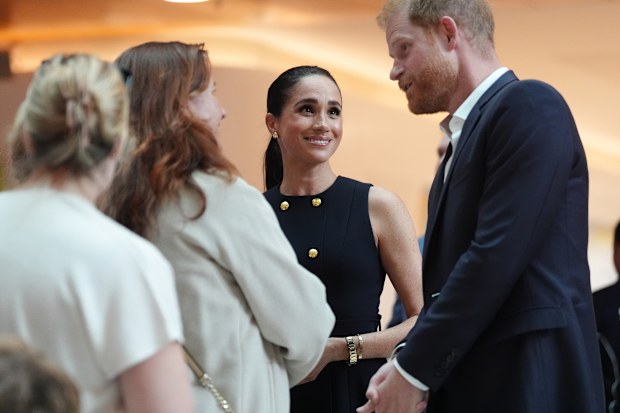 MELBOURNE, AUSTRALIA - APRIL 14: Meghan, Duchess of Sussex and Prince Harry, Duke of Sussex visit the Royal Children's Hospital on April 14, 2026 in Melbourne, Australia. The royal couple are on a four-day visit to Australia, with engagements across Melbourne, Canberra and Sydney. (Photo by Jonathan Brady-Pool/Getty Images)