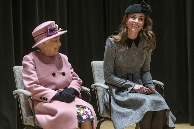 Queen Elizabeth and Kate Middleton share a blanket