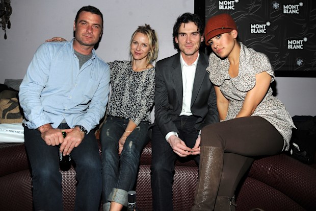 This photo from 2009 show Naomi Watts and Billy Crudup sitting together at a Broadway party, alongside Watts' then-partner Liev Schreiber and actress Eva Mendes.