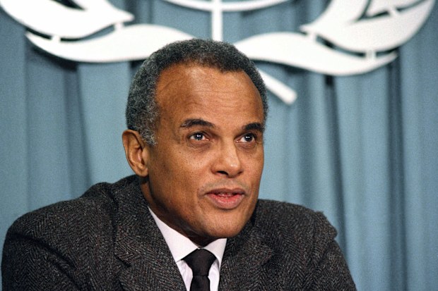 Harry Belafonte, newly appointed goodwill ambassador for the United Nations Children's Fund (UNICEF) speaks at a news conference at the UN in New York, March 4, 1987. 