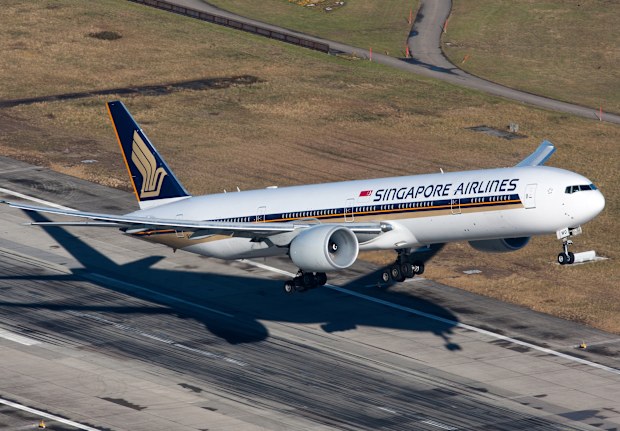 "Zurich, Switzerland - December 05, 2007: Boeing 777-300 of Singapore Airlines departing Zurich airport."