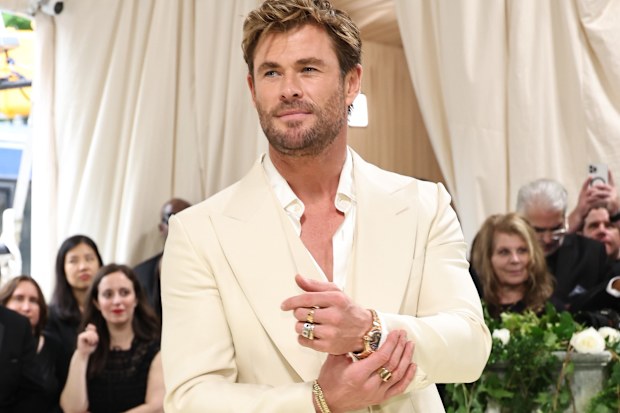Chris Hemsworth 