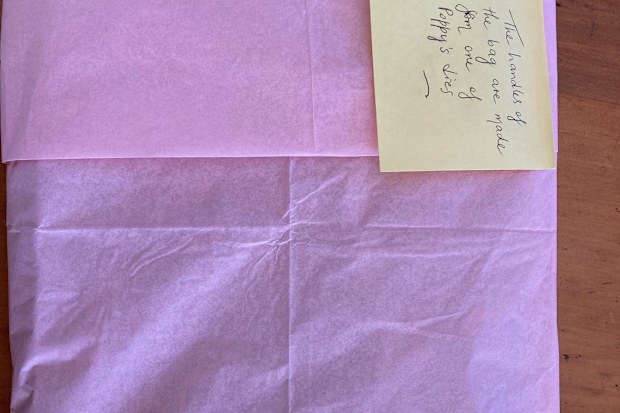 Kate's mum had left a telling post-it note on the present.