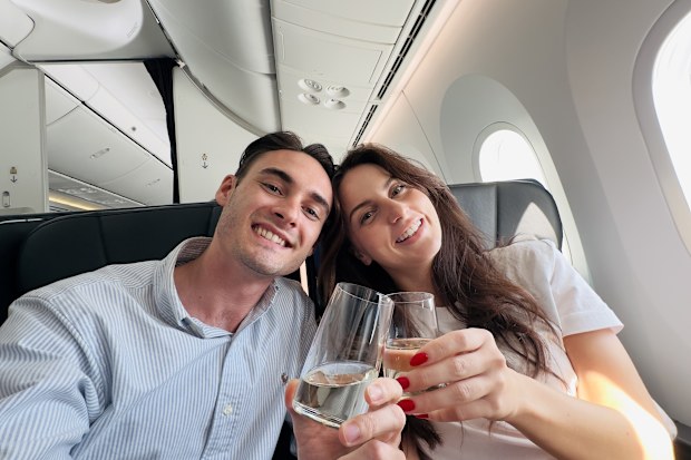 jetstar crew couple Raena and Blake'