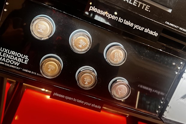 Revlon discontinues Revlon Colorstay Creme Eye Shadow