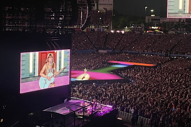 Taylor Swift partially obstructed view tickets
