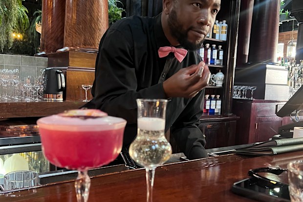 Travel Ballarat cocktail bar 