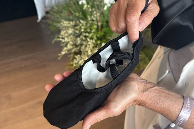 Rachel Griffiths reveals 'sneaky' flats hidden in her bag on Derby Day.