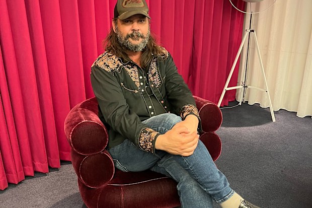 Famed Australian director Warwick Thornton chats to 9Honey Celebrity in London, as he brings movie The New Boy to the BFI London Film Festival. Monday October 9, 2023