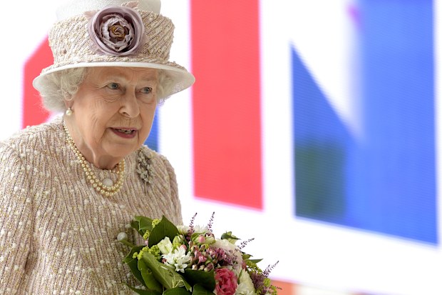Paris Hilton claims to be related to Queen Elizabeth after shock DNA test