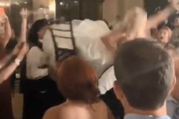Bride breaks foot during wedding dance