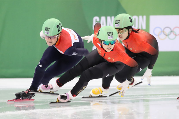 LI Jinzi of China and Yang Jingru of China compete in the Women 1000m Final A during a day two of the Winter Youth Olympic Games at Gangneung Ice Arena.