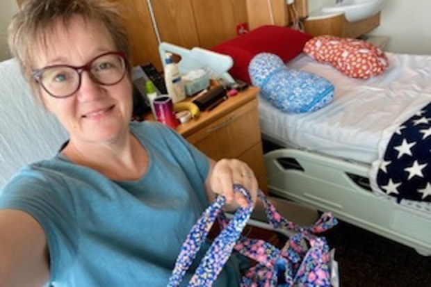 Simone in hospital during cancer treatment.