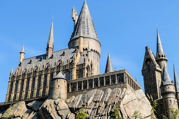 Hogwarts School of Witchcraft and Wizardry in Universal Studio Japan 