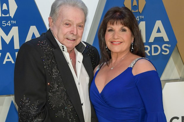 Mickey Gilley, Cindy Loeb