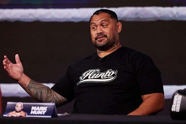 Boxing news | Mark Hunt's huge bid to drop 43kg for Sonny Bill Williams ...