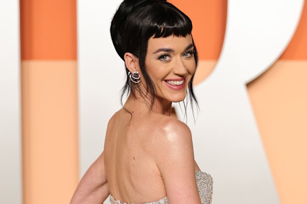 Katy Perry at the 2025 Vanity Fair Oscar Party at Wallis Annenberg Center for the Performing Arts on March 2, 2025 in Beverly Hills, California.  