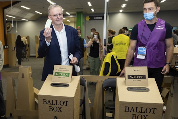 Anthony Albanese casts his vote in the 2022 election.