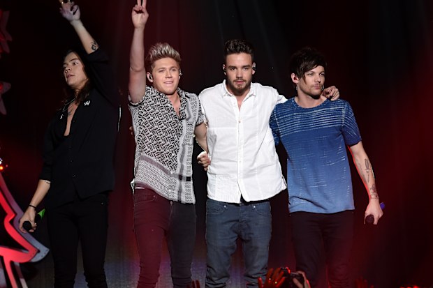One Direction performs onstage during 102.7 KIIS FM's Jingle Ball 2015 Presented by Capital One at STAPLES CENTER on December 4, 2015 in Los Angeles, California.