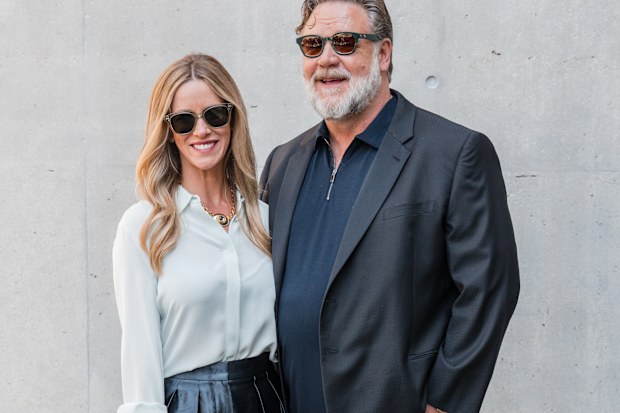 Britney Theriot and Russell Crowe