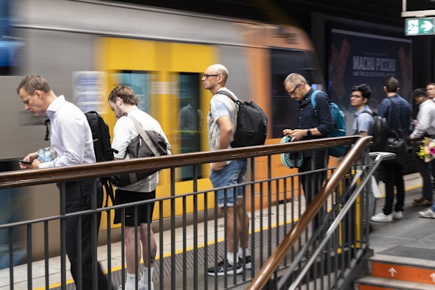 Commuters at Wynyard Station. All of Sydney train services are delayed due to Rail, Tram and Bus Union industrial action. Wynyard Station., January 16, 2025. Photo: Rhett Wyman / SMH