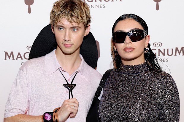 Troye Sivan and Charli XCX 