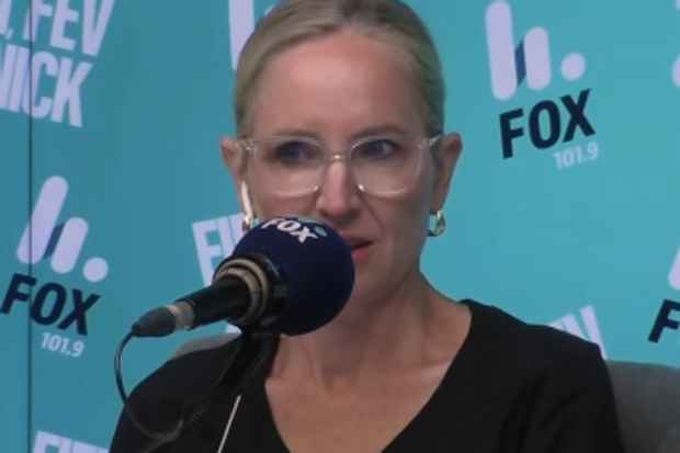 Fifi Box freak earring accident