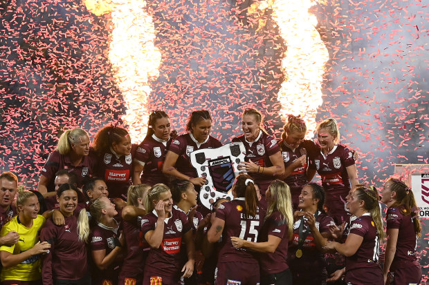 TOWNSVILLE, AUSTRALIA - JUNE 22: Queensland celebrates after winning the series during game two of the women's state of origin series between New South Wales Skyblues and Queensland Maroons at Queensland Country Bank Stadium on June 22, 2023 in Townsville, Australia. (Photo by Ian Hitchcock/Getty Images)