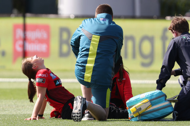 Georgia Wareham of the Melbourne Renegades injured her knee.