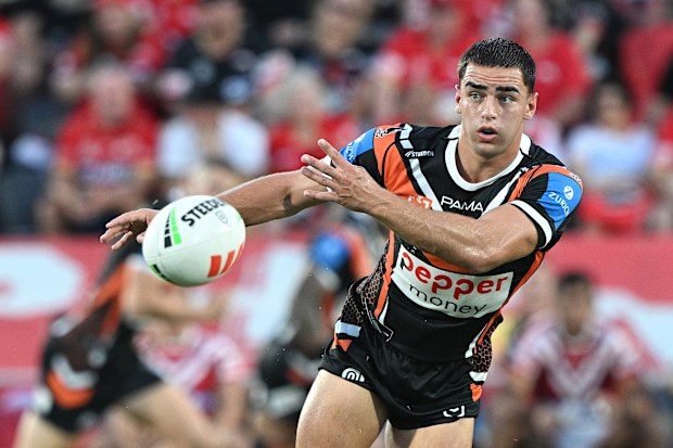 Tallyn Da Silva in action for Wests Tigers.