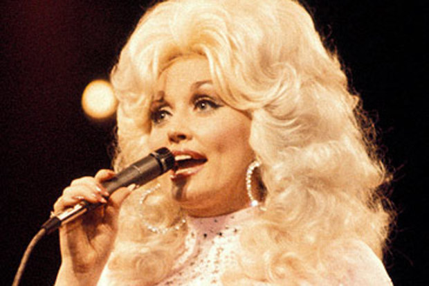 Dolly Parton performing in 1978 (Getty)