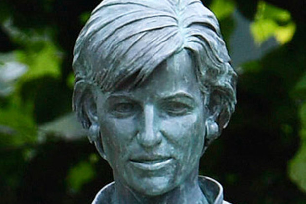 Statue of Diana, Princess of Wales (AP)