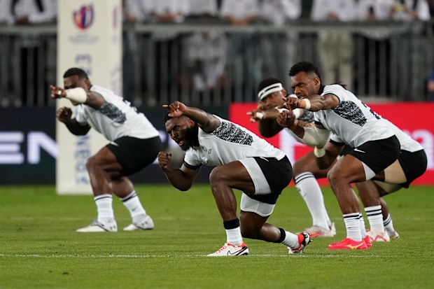 Fiji players perform the cibi at Stade de Bordeaux.