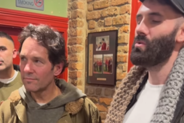 Actor Paul Rudd surprises pubgoers and has a drink with rockers Hermitage Green in Ireland