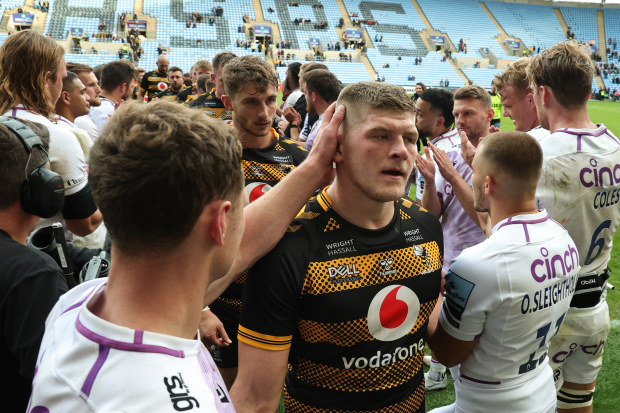 Jack Willis of Wasps walks off the pitch after a defeat.