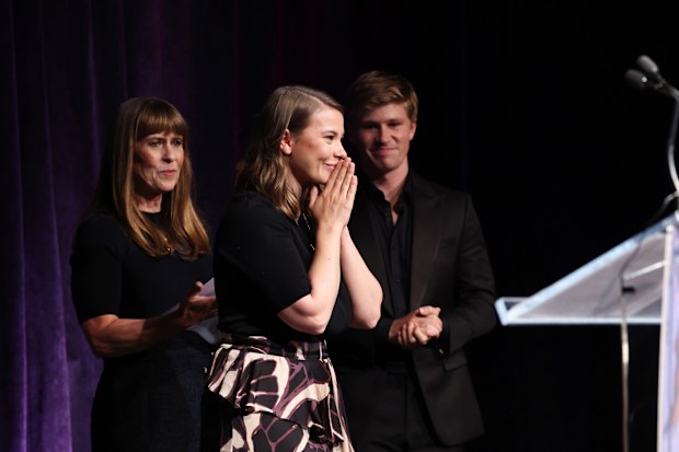 Bindi Irwin, Terri Irwin and Robert Irwin