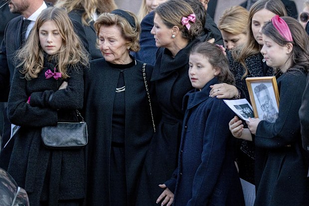 Norwegian King Harald speaks about death of Ari Behn during royal tour of Jordan