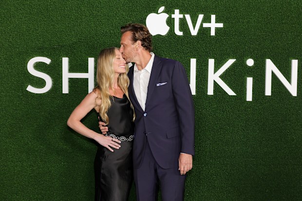 BEVERLY HILLS, CALIFORNIA - JANUARY 05: (L-R) Kayla Radomski and Jason Segel attend the 82nd Annual Golden Globe Awards at The Beverly Hilton on January 05, 2025 in Beverly Hills, California. (Photo by Amy Sussman/Getty Images)