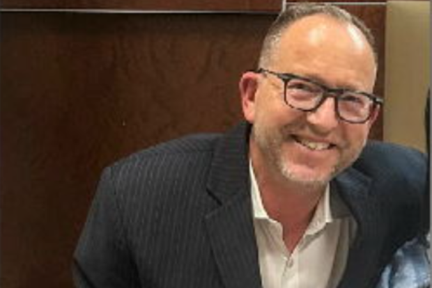 Dr Simon Gordon