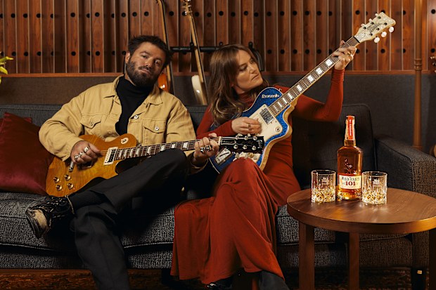 Angus and Julia Stone