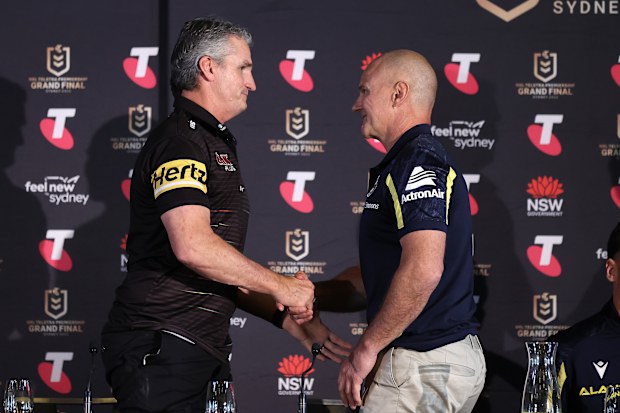 Panthers coach Ivan Cleary and Eels coach Brad Arthur shake hands.