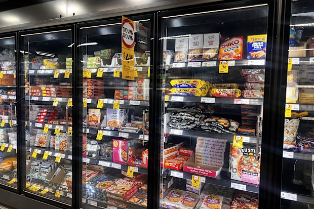 supermarket pizza coles