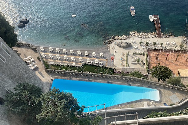 Borgo Santandrea amalfi resort review