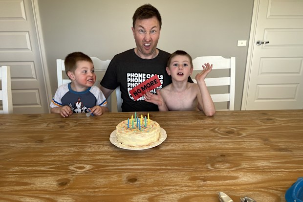 Dad Orion with his two sons Conan and Hugo.