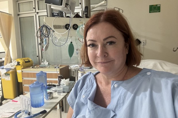 Shelly Horton in hospital after routine procedure complication resulted in emergency treatment and ICU stay.