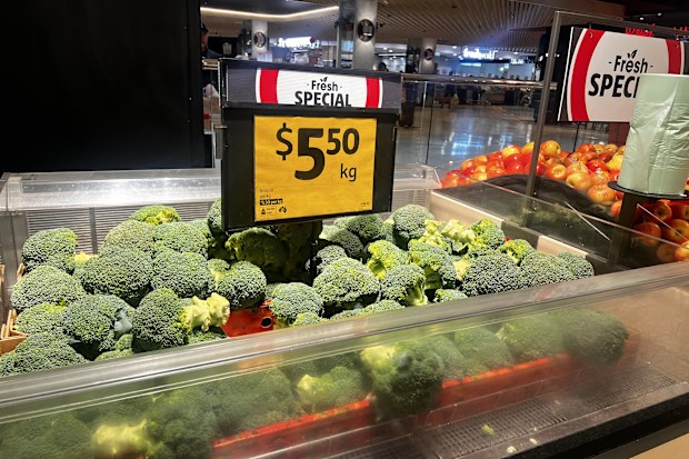 supermarket sales signs coles woolworths accc why they work so well and how customers can use them to save