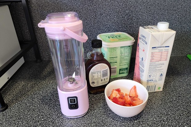 Kmart USB portable blender with strawberry smoothie